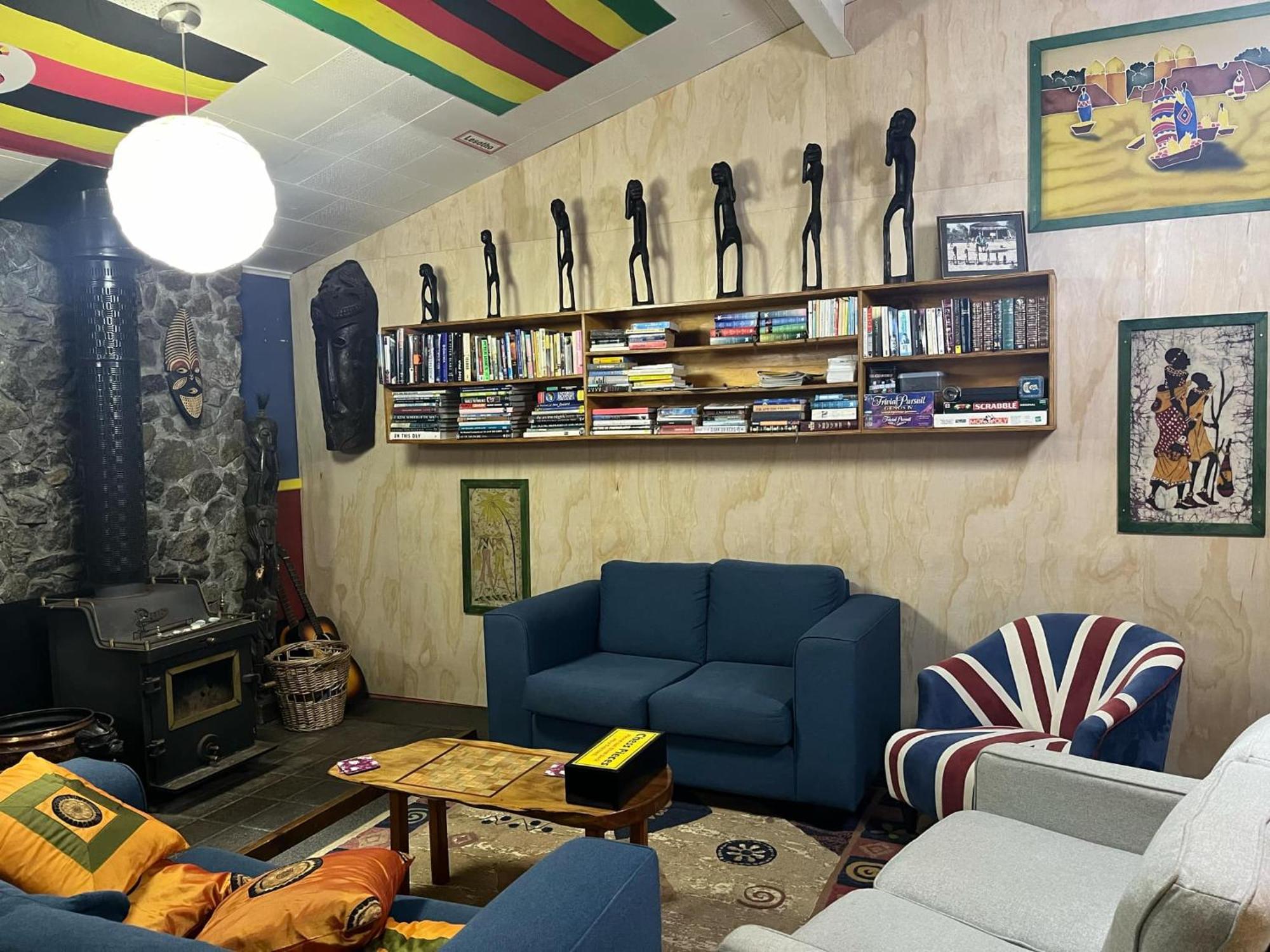 Global Village Travellers alojamiento Greymouth Exterior foto The living room at the 2014 edition of the World of Wear Shed