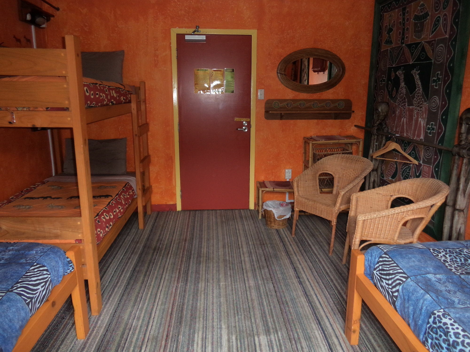 Global Village Travellers alojamiento Greymouth Exterior foto A room at the hostel